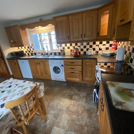 Cheerful 3 Bedroom Country Farm House Ennis Esterno foto