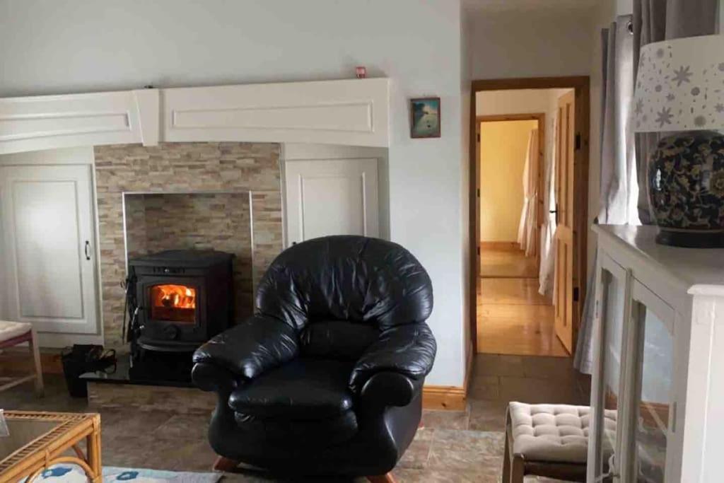 Cheerful 3 Bedroom Country Farm House Ennis Esterno foto